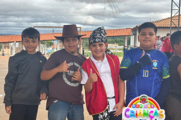 Foto - Festa nas Escolas